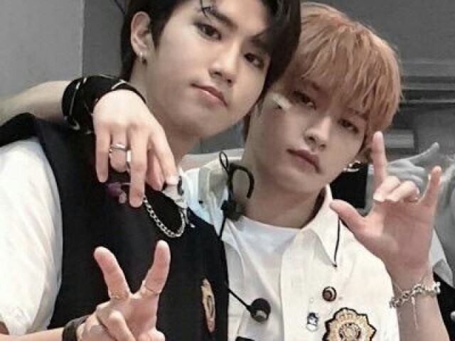 Thressome com Minsung.