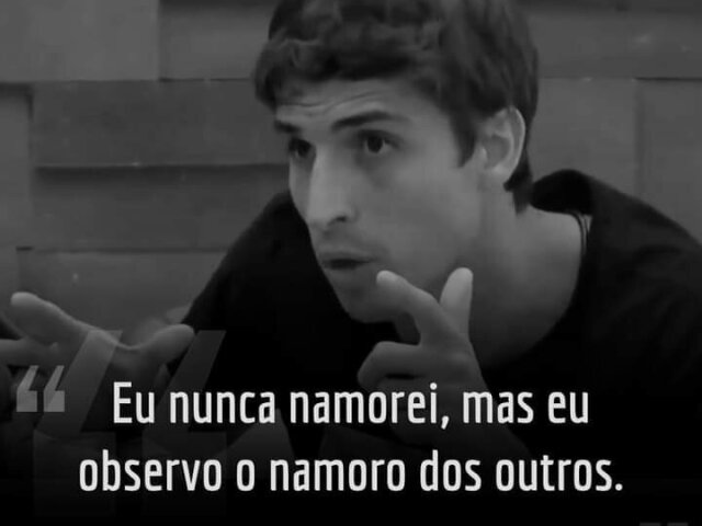 nao tenho amigos sou mt frio e calculista o mundo nao me contempla todos sao burros demais pra mim