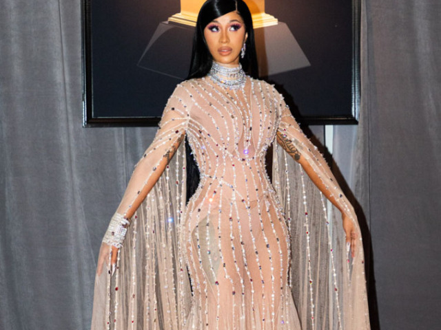 Cardi B - Mugler