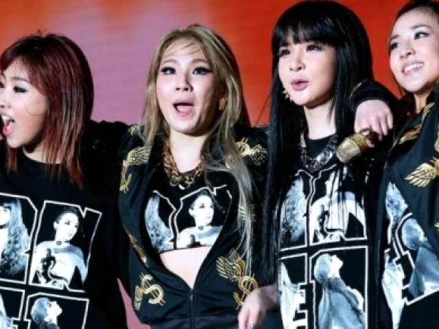 2NE1