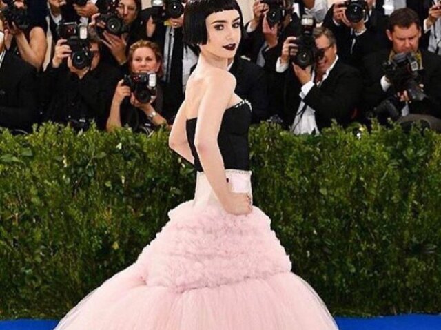 Lily Collins - Giambattista Valli