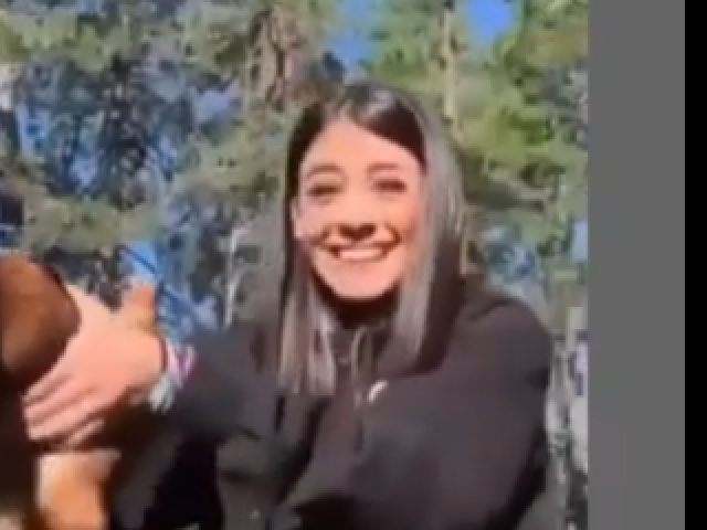 E Sabina ficou feliz
Sabina: ☺️