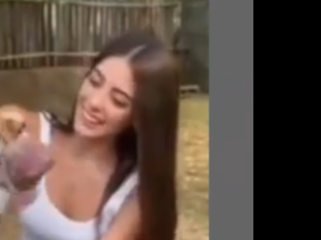 e Sabina começou a rir
Sabina: ksksksks