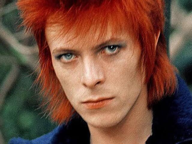 The Man Who Sold the World, Aladdin Sane e Diamond Dogs.