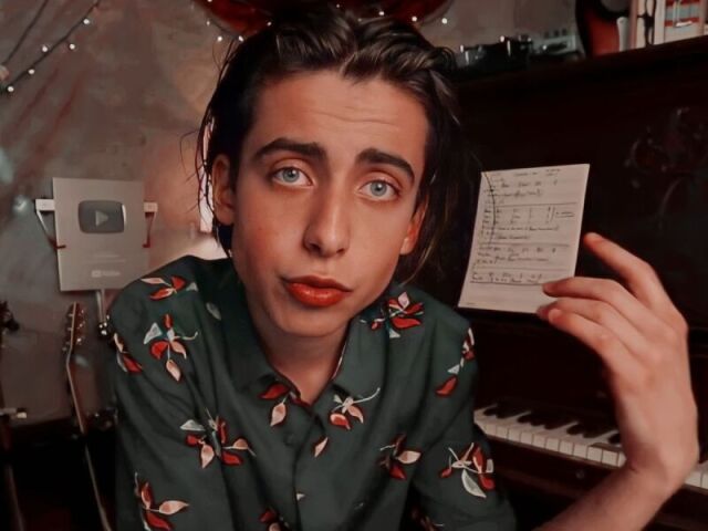 aidan gallagher