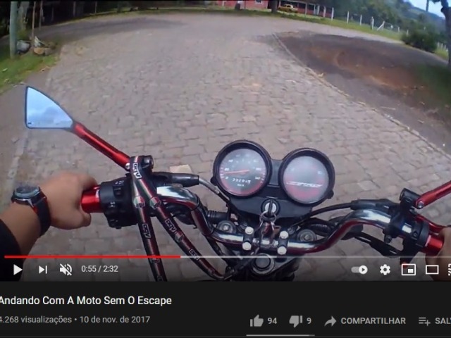 Moto sem escapamento