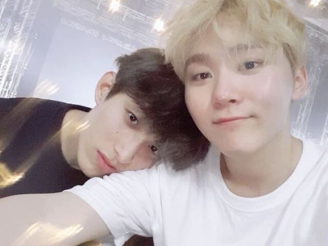 DK e Seungkwan - Seventeen