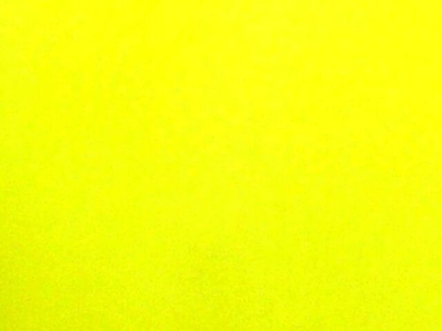 amarelo