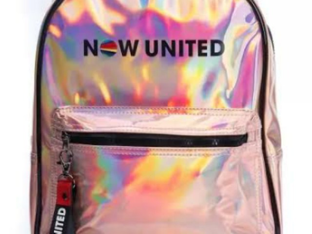 Agora,essa a, mochila Now United!