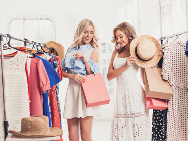 Foco primeiro em olhar roupas que combinam comigo e depois vejo o preço