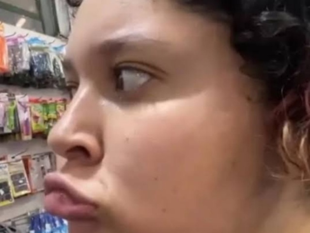 Tem poche??
Pote pote temos, que tipo de pote??
Poche poche
...
...
...