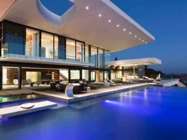 Luxuosa