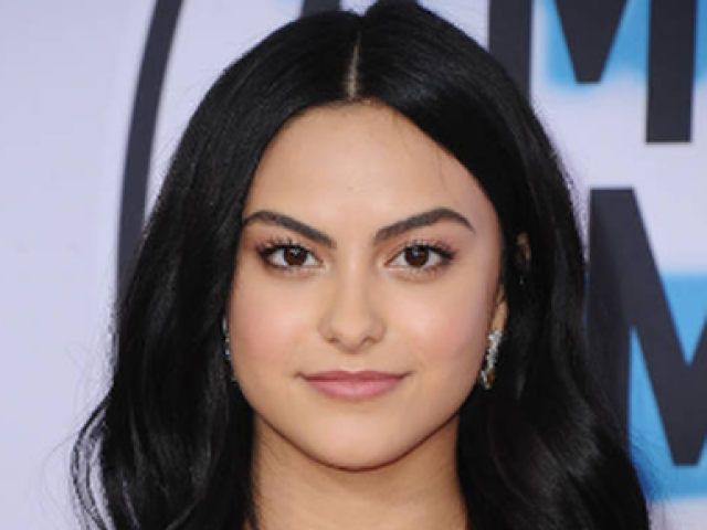 Camila Mendes