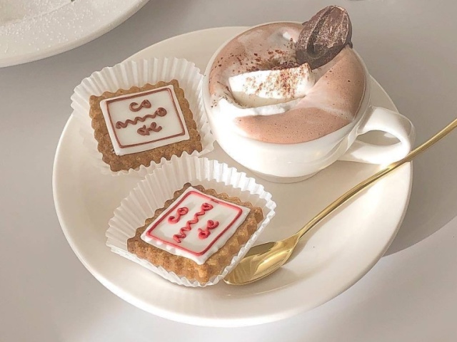 Monte sua cafeteria *aesthetic* <3