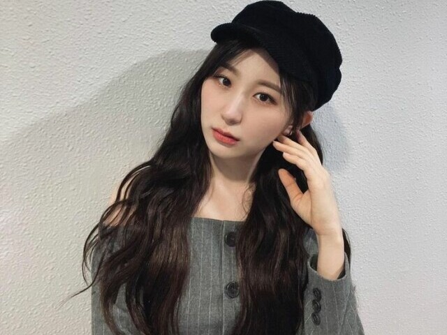 Chaeyeon (IZ*ONE)