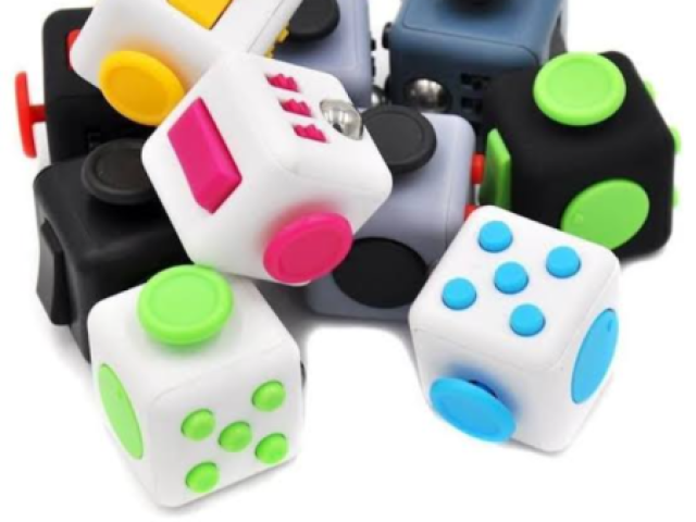 Fidget cube
Nao achei so um