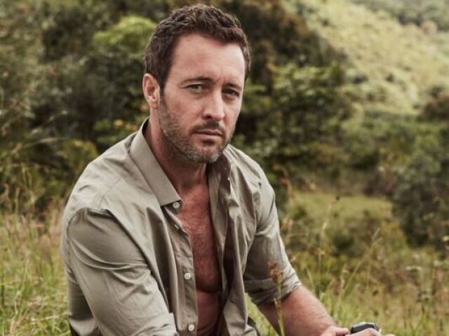 Alex O'Loughlin