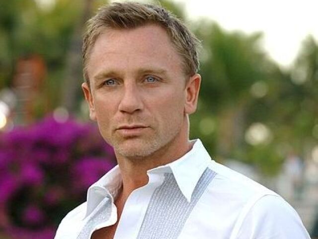 Daniel Craig