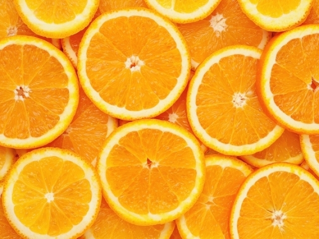 Cor: Laranja