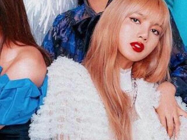 Lalisa manoban foi o nome legalizado para ela