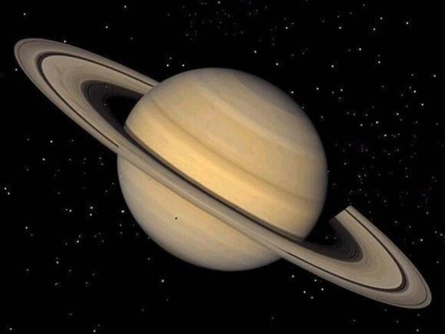 Saturno