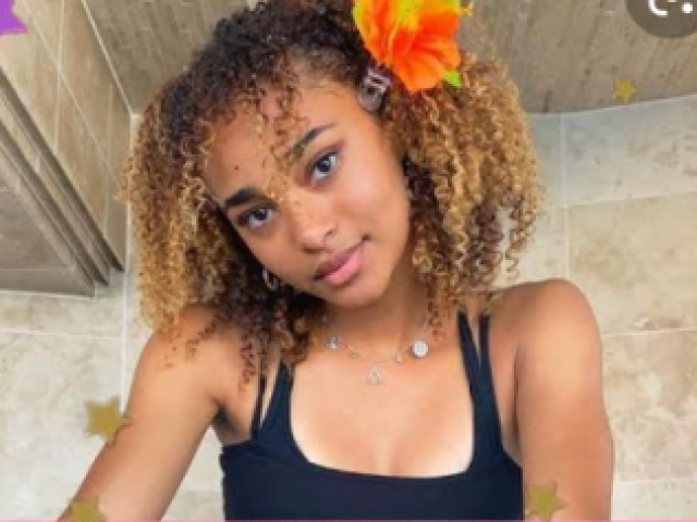 Mélanie Thomas!