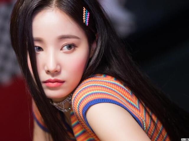 Yeonwoo(Momoland)