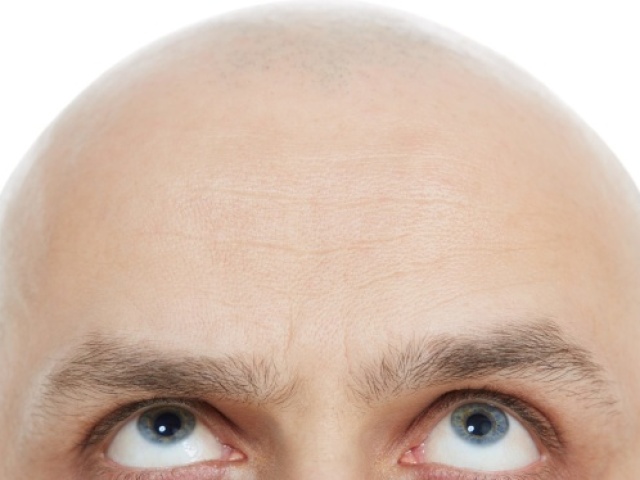 Careca de olhos azuis