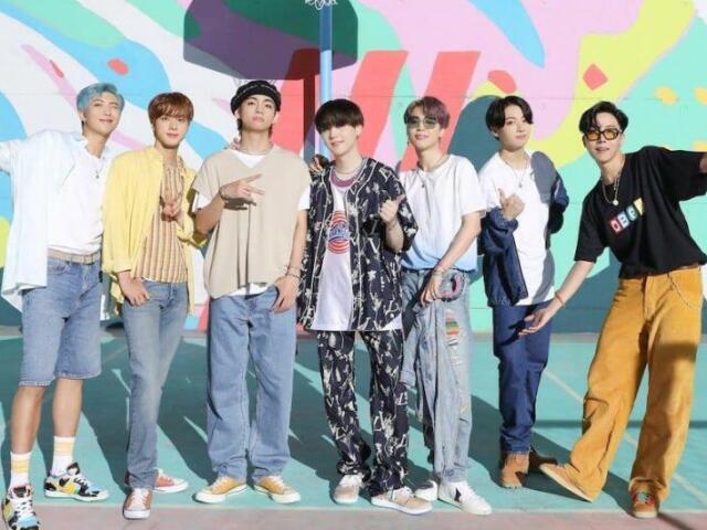 Faça escolhas que te dou um MV do BTS!