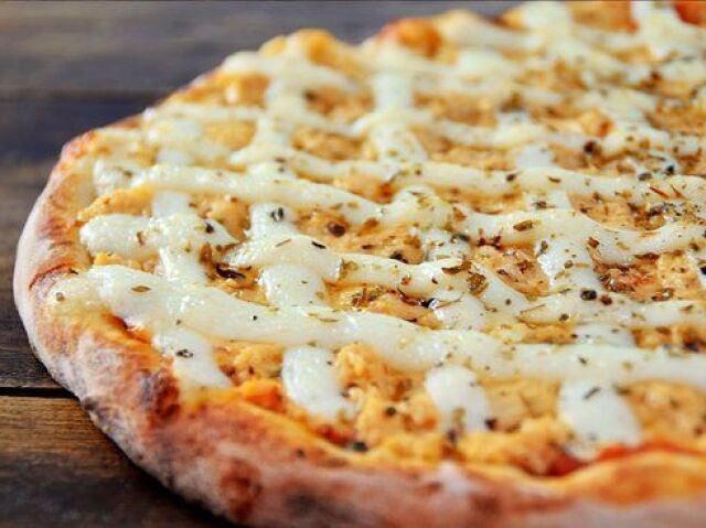 Pizza de frango com catupiry