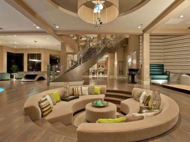 Luxuosa