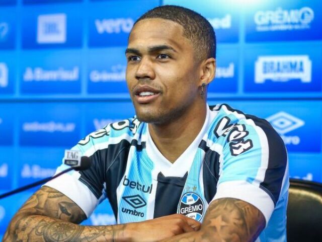 Douglas Costa