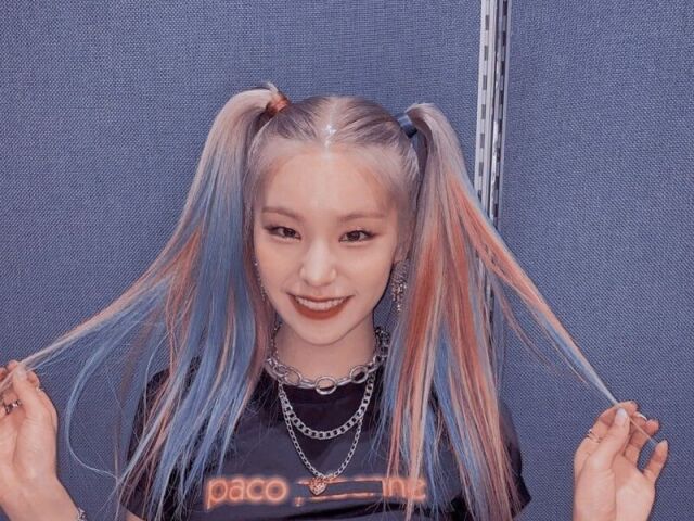 4: Yeji do itzy
OBS: Não tenho certeza se ela que é....