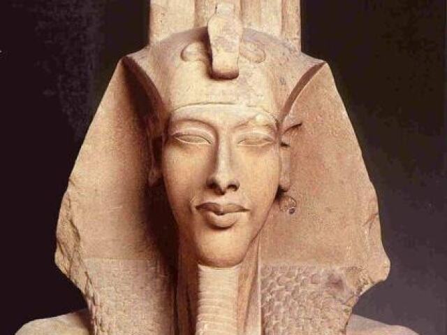 Akhenaton