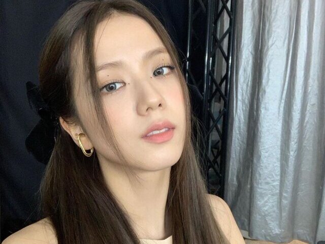 Adivinhe o MV pela cena da Jisoo! (BLACKPINK)