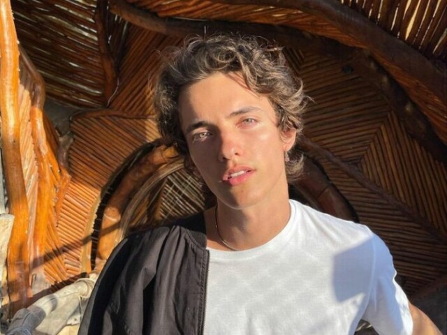 Noah Urrea