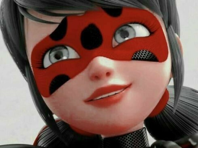 lady bug❤🖤