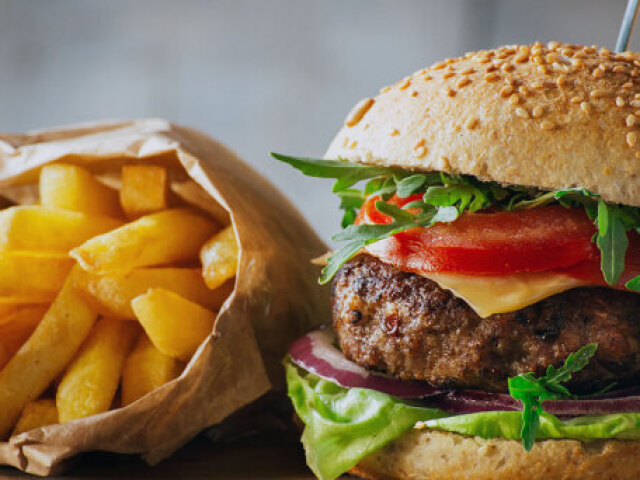 Hamburguer & Batata frita