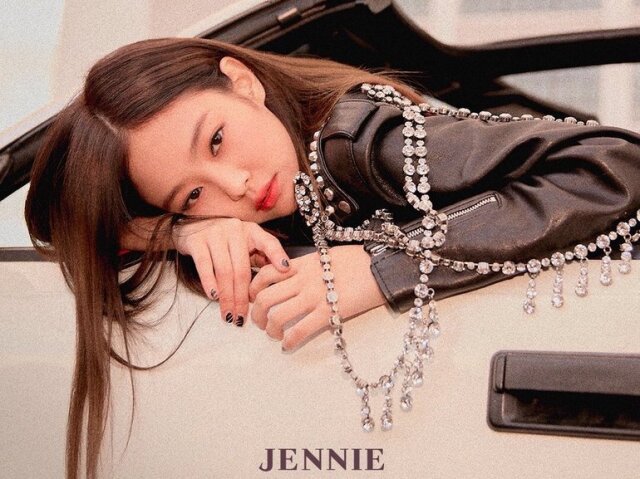 SOLO - Jennie