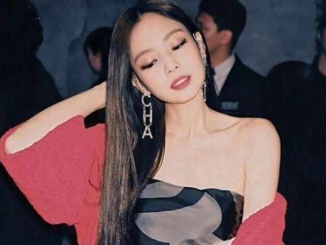 JENNIE