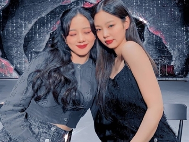 JenSoo(JENNIE E JISOO)