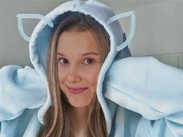 Millie Bobby Brown (Atriz ultra mega famosa)