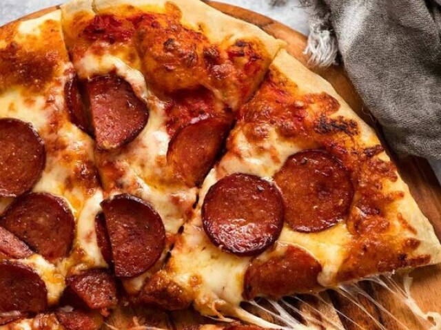 Pizza! Amo almoçar pizza! (o sabor fica ao critério de vocês!)