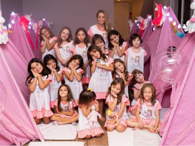 Festa do pijama incrível!