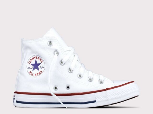 Um all star branco:)