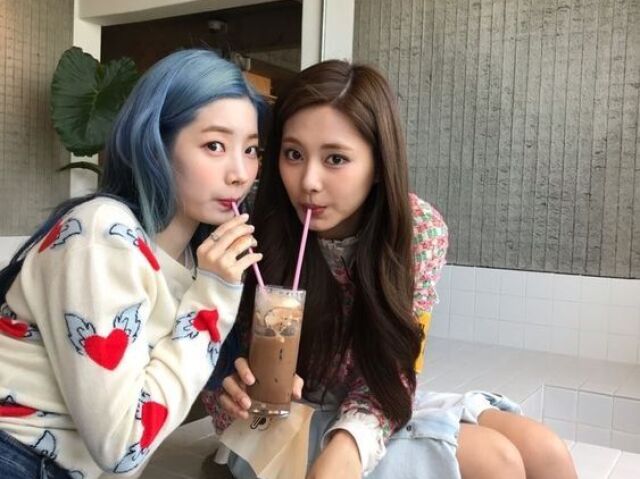 Dahyun e Tzuyu - TWICE