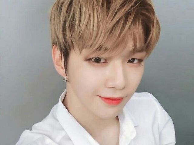 Kang Daniel - solista