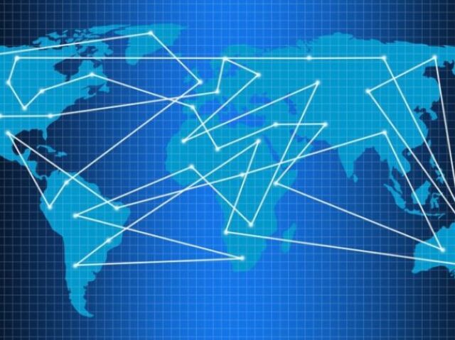 se trata de um processo de homogeneização do espaço mundial, sem seletividade ou exclusão.