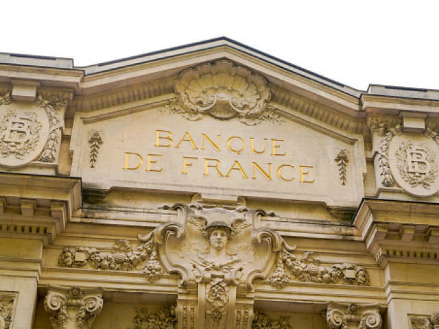 assaltar o banco nacional da frança