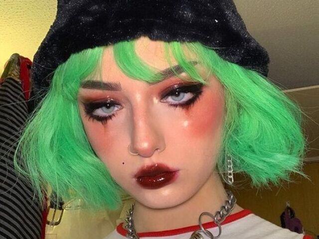 --e-girl--